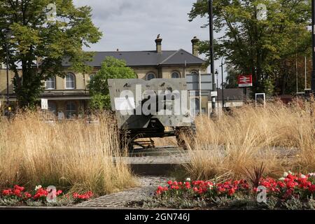 A 25 Pounder British Field Gun e Howitzer trovato in Aldershot, Hampshire, Regno Unito, preso il 17 luglio 2018 Foto Stock