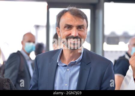 Sindaco di Lione Gregory Doucet partecipa all'inaugurazione di Sirha 2021 a Lione, Francia, il 23 settembre 2021. Foto di Julien Reynaud/APS-Medias/ABACAPRESS.COM Foto Stock