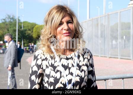 Roma, Italia. 23 settembre 2021. L'imprenditore Emma Marcegaglia arriva alla conferenza annuale Confindustria, al Palazzo dello Sport.Confindustria, è la federazione dei datori di lavoro e la camera nazionale di commercio (Foto di Vincenzo Nuzzolese/SOPA Images/Sipa USA) Credit: Sipa USA/Alamy Live News Foto Stock