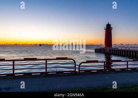 Lakeshore state Park all'alba Foto Stock