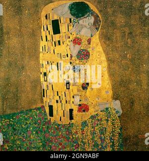 IL BACIO dipinto nel 1907-8 dall'artista austriaco Gustav Klimt (1862-1918) tenuto nella Österreichische Galerie Belveder di Vienna. Foto Stock