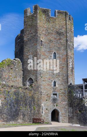 Il North-West Gatehouse a Caerphilly Castle, South Wales, Regno Unito Foto Stock