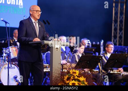 Bogdan Gabrovec, presidente del Comitato Olimpico sloveno, interviene alla cerimonia di apertura. La settimana sportiva tradizionale europea annuale dal 23 settembre al 30 settembre è stata ufficialmente inaugurata da Bogdan Gabrovec, presidente del Comitato Olimpico sloveno, Spyros Capralos, presidente dei Comitati Olimpici europei, Mariya Gabriel, commissario europeo per l'innovazione, la ricerca, la cultura, l'istruzione e la gioventù, E il primo ministro sloveno Janez Jansa. 23. Settembre segna anche la Giornata dello Sport sloveno, una festa nazionale. Foto Stock