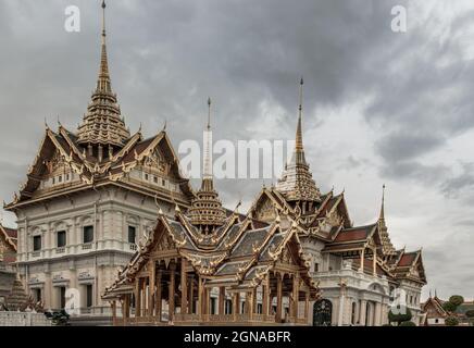 Bangkok, Thailandia - 19 giu 2020 : un punto di riferimento del Grand Palace è un complesso di edifici nel cuore di Bangkok. Foto Stock