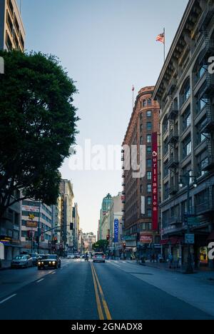 Vista sulla strada nel centro DI LOS ANGELES Foto Stock