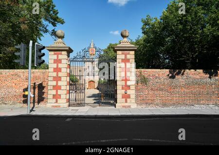 L'uscita principale e l'ingresso al Jesus College, università di Cambridge, Inghilterra. Foto Stock