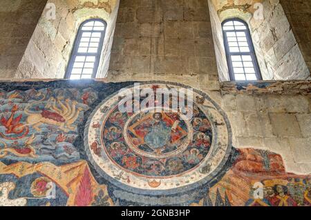 Interno della cattedrale di Mtskheta, immagine HDR, Georgia Foto Stock