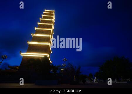 Tuong Long pagoda nella città di Hai Phong nel nord del Vietnam Foto Stock