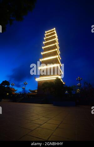 Tuong Long pagoda nella città di Hai Phong nel nord del Vietnam Foto Stock