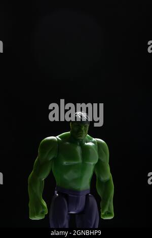 Mosca, Russia - 24 settembre 2021: Figura plastica dell'incredibile Hulk, il personaggio dell'universo Marvel. Foto Stock