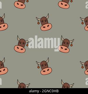Modello senza cuciture con toro del nuovo anno disegnato a mano. Texture vettoriali stile Doodle su sfondo colorato. Per carta da parati, imballaggi, poster, biglietti o altro Illustrazione Vettoriale