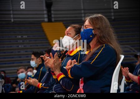 Laura Gonzalez medaglia di bronzo paralimpico durante un evento di benvenuto agli atleti Paralimpici colombiani che hanno partecipato al Tokyo 2020+1 P. Foto Stock