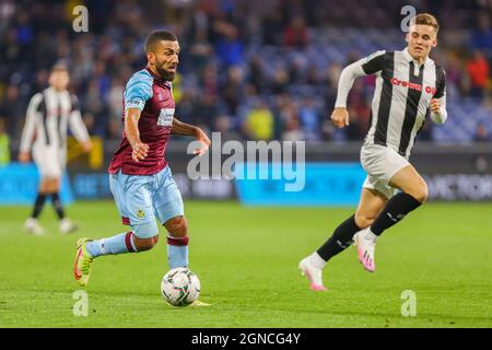 Burnley, Regno Unito. 21 settembre 2021. Il centrocampista di Burnley Aaron Lennon nella partita della Carabao Cup al Turf Moor di Burnley, Inghilterra, il 21 settembre 2021. Foto di Sam Fielding/prime Media Images. Credit: Prime Media Images/Alamy Live News Foto Stock