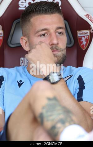 Torino, 23 settembre 2021. Sergej Milinkovic-Savic della SS Lazio reagisce nella doppietta prima della Serie A allo Stadio Grande Torino. Il credito d'immagine dovrebbe essere: Jonathan Moscrop / Sportimage Foto Stock