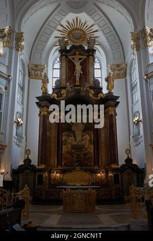 Amburgo, Germania - 18 luglio 2021 - l'interno della Chiesa di San Michele - una delle cinque chiese principali luterane di Amburgo Foto Stock