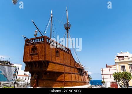Santa Cruz de la Palma, Spagna - 13 agosto 2021: Replica di Santa Maria caravel di Cristoforo Colombo nel Museo Navale Foto Stock