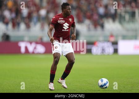 Torino, 23 settembre 2021. Wilfried Sono del Torino FC durante la serie A allo Stadio Grande Torino. Il credito d'immagine dovrebbe essere: Jonathan Moscrop / Sportimage Foto Stock