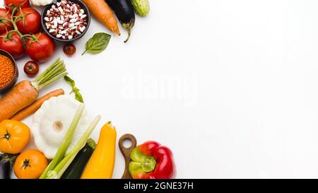 assortimento di verdure diverse a disposizione piatta con spazio per la copia. Alta qualità e risoluzione bellissimo concetto di foto Foto Stock