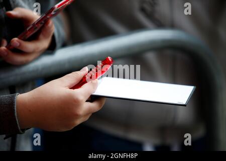 Sheffield, Regno Unito. 25 Settembre 2021. Un autografo FAN a Sheffield, Regno Unito, il 9/25/2021. (Foto di ben Early/News Images/Sipa USA) Credit: Sipa USA/Alamy Live News Foto Stock