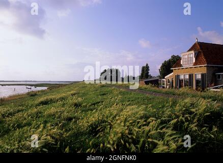 OLANDA, PAESI BASSI, FRISIA, VILLAGGIO DI MAKKUM Foto Stock