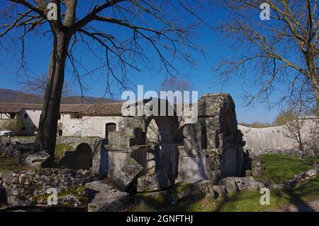 Sefino - Molise - Italia - Sito archeologico di Altilia: Porta di accesso all'anfiteatro Foto Stock