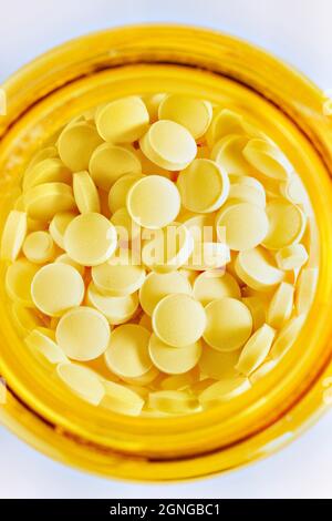 25 microgrammi compresse di colecalciferolo o vitamina D3. Foto Stock