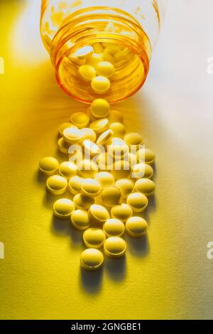 25 microgrammi compresse di colecalciferolo o vitamina D3. Foto Stock
