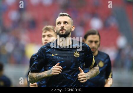 MILANO ITALIA- Settembre 26 Giuseppe Meazza Marcelo Brozovic FC Inter prima della partita Serie A match tra FC Inter e Atalanta BC allo Stadio Giuseppe Meazza il 26 Settembre 2021 a Milano. Foto Stock