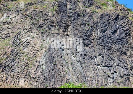 Le pieghe della terra nelle Alpi sono il sistema di catene montuose più alto e più esteso che si trova interamente in Europa Foto Stock