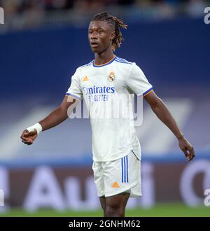 Estadio Santiagp Bernabeu, Madrid, Spagna. 25 Settembre 2021. Men's la Liga, Real Madrid CF versus Villarreal CF; Eduardo Camavinga entra in campo a metà tempo Credit: Action Plus Sports/Alamy Live News Foto Stock