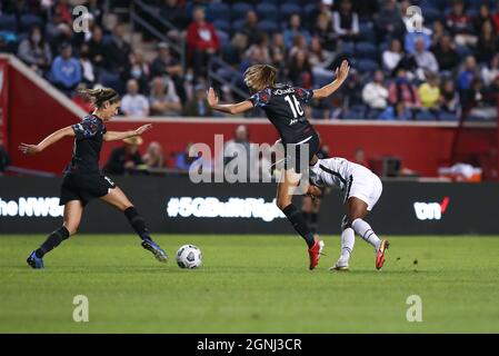 Portland Thorns FC Midfielder Crystal Dunn (19) è ferito durante una partita NWSL contro le Chicago Red Stars al SeatGeek Stadium, sabato, settembre Foto Stock