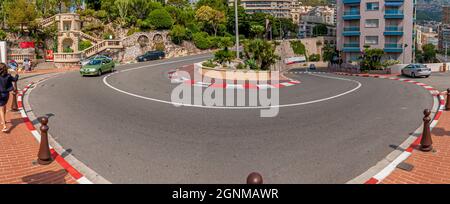 Monaco , Monaco - 9 luglio 2008: Vista grandangolare del famoso tornante Fairmont. Foto Stock