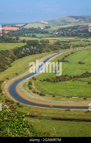 Vista da High e Over, E. Sussex del fiume Cuckmere valle e South Downs. Guardando verso l'interno. Foto Stock