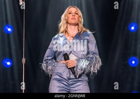 New York, Stati Uniti. 26 settembre 2021. Ellie Goulding suona al Governors Ball Music Festival 2021 presso il Citi Field di New York il 26 settembre 2021. (Foto di Gabriele Holtermann/Sipa USA) Credit: Sipa USA/Alamy Live News Foto Stock