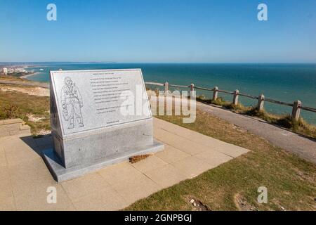 Beachy Memorial al comando di bomber RAF sulla scogliera di Beachy Head, East Sussex, Regno Unito Foto Stock