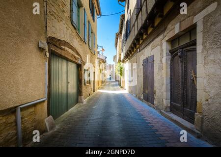 Strade del villaggio di Lautrec, Tarn, Francia Foto Stock