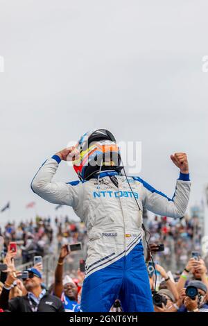 Long Beach, California, Stati Uniti. 26 settembre 2021. ALEX PALOU (10) di Barcellona, Spagna, vince il Campionato INDYCAR complessivo 2021 per le strade di Long Beach a Long Beach, California. (Credit Image: © Riley Bridges Grindstone Media G/ASP via ZUMA Press Wire) Foto Stock