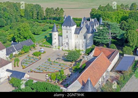 Francia, Indre-et-Loire (37), Lémeré, le Château du Rivau (vue aérienne) // Francia, Indre et Loire, Lemere, il castello di le Rivau (vista aerea) Foto Stock