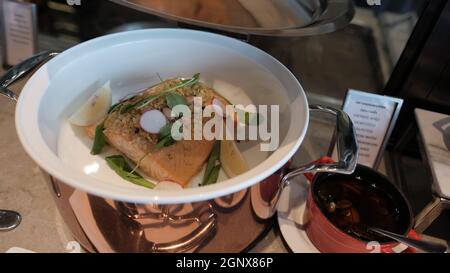 Pranzo a buffet a mezzogiorno all'Hilton Hotel Pattaya Thailandia Foto Stock