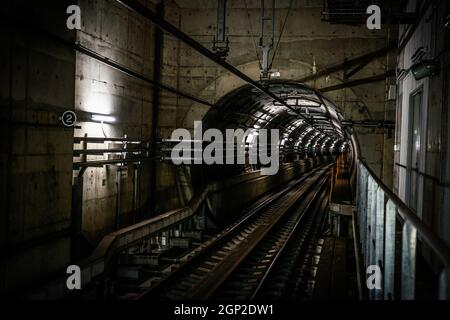 Tunnel della metropolitana comunale di Sendai. Luogo di tiro: Sendai, Prefettura di Miyagi Foto Stock