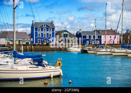 Aberaeron porto / porto sulla costa Ceredigion, Galles, Regno Unito Foto Stock