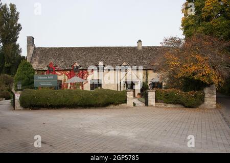 Un hotel chiamato Minster Inn a Minster Lovell nel Regno Unito, preso il 19 Ottobre 2020 Foto Stock