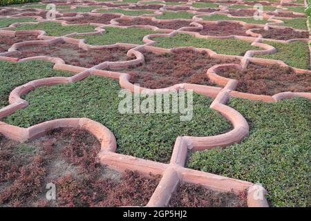 Angoori Bagh o Giardino d'uva al Forte di Agra. E' un giardino simmetrico vicino a Dewan-e-Khaas. Era un giardino privato per le Signore Mughal. UNESCO mondo lei Foto Stock