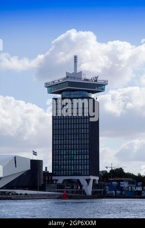 Un'DAM con una torre'DAM belvedere, Amsterdam, Olanda, Paesi Bassi Foto Stock