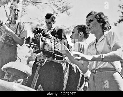 LENI RIEFENSTAHL (1902-2003) regista e attrice tedesca che dirige il film Olympia del 1938. E 'stato rilasciato in due parti che insieme ha corso per quasi quattro ore in occasione delle Olimpiadi estive 1936 a Berlino. Foto Stock