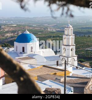 Chiesa Theotokaki, isola di Santorini, Pyrgos, Grecia. Foto Stock