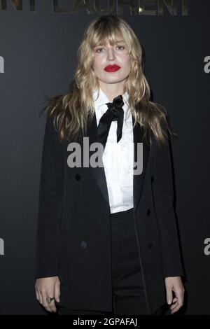 Parigi, Francia. 28 settembre 2021. Georgia May Jagger partecipa alla mostra di Saint Laurent Womenswear Primavera/Estate 2021 come parte della Paris Fashion Week a Parigi, Francia, il 28 settembre 2021. Foto di Aurore Marechal/ABACAPRESS.COM Credit: Abaca Press/Alamy Live News Foto Stock