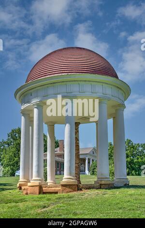 Il gazebo del Tempio sui terreni di Montpelier, James e Dolly Madisons '18 ° secolo casa e piantagione in Virginia. Foto Stock