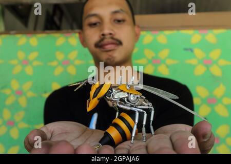 trasformatori in miniatura di robot usati Foto Stock