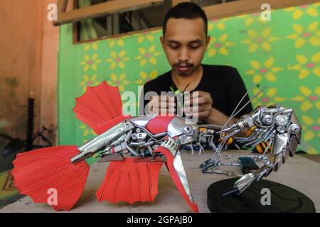 trasformatori in miniatura di robot usati Foto Stock